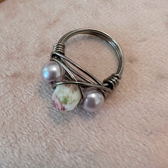 Handmade Wire Wrapped Ring Floral Rose Glass Purple Pearls Metal Hand Done - Picture 10 of 11